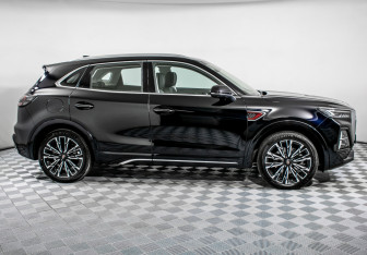 Подержанный автомобиль Hongqi HS5 2023 года (4 фото)