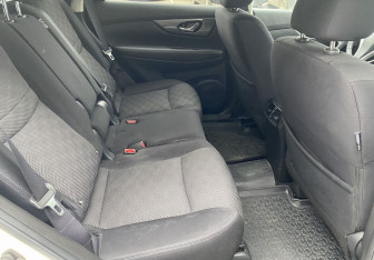 Подержанный автомобиль Nissan X-Trail 2018 года (11 фото)