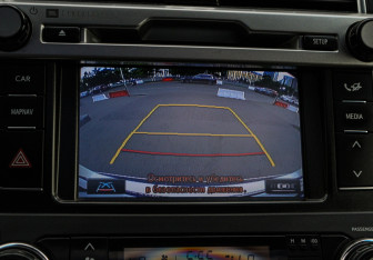 Подержанный автомобиль Toyota Land Cruiser Prado 2013 года (16 фото)