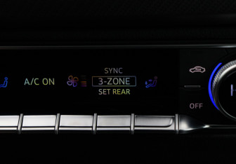 Подержанный автомобиль Audi Q5 2025 года (27 фото)