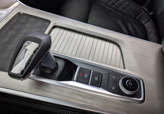 Подержанный автомобиль Exeed VX 2023 года (25 фото)