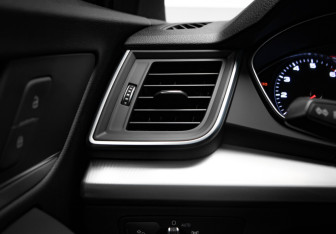 Подержанный автомобиль Audi Q5 2018 года (13 фото)