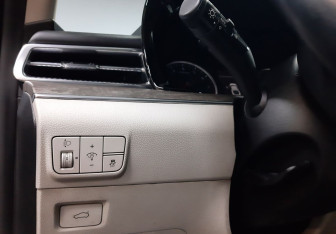 Подержанный автомобиль Kia K5 2020 года (19 фото)