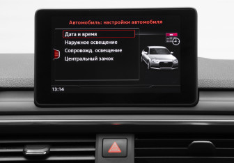 Подержанный автомобиль Audi A4 Sedan 2017 года (22 фото)