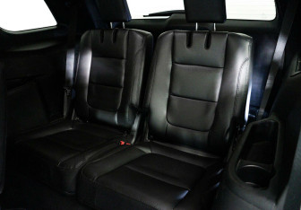 Подержанный автомобиль Ford Explorer 2019 года (13 фото)