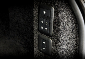 Подержанный автомобиль Land Rover Range Rover 2020 года (27 фото)
