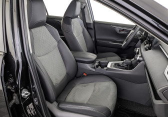 Новый Toyota RAV4 2025 (24 фото)