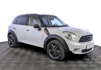 Подержанный автомобиль MINI Countryman 2012 года (3 фото)