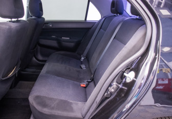 Подержанный автомобиль Mitsubishi Lancer Sedan 2006 года (11 фото)