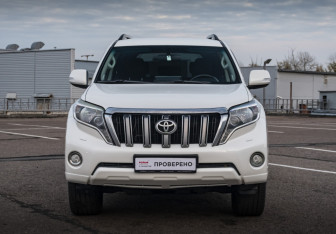 Подержанный автомобиль Toyota Land Cruiser Prado 2015 года (2 фото)