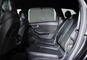 Подержанный автомобиль Audi Q7 2018 года (12 фото)