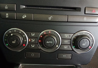 Подержанный автомобиль Land Rover Freelander 2014 года (15 фото)