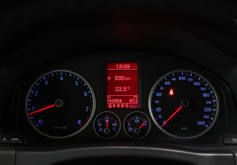 Подержанный автомобиль Volkswagen Tiguan 2009 года (13 фото)