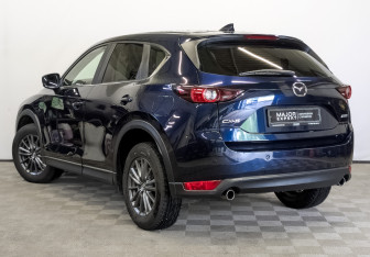 Подержанный автомобиль Mazda CX-5 2017 года (7 фото)