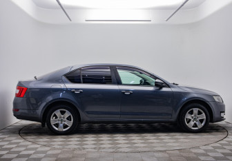 Подержанный автомобиль Skoda Octavia Liftback 2013 года (4 фото)