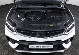 Подержанный автомобиль Geely Tugella 2021 года (9 фото)