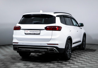 Подержанный автомобиль Chery Tiggo 8 Pro 2022 года (5 фото)