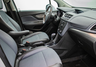 Подержанный автомобиль Opel Mokka 2013 года (9 фото)