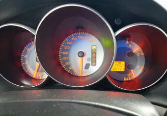 Подержанный автомобиль Mazda 3 Sedan 2008 года (12 фото)