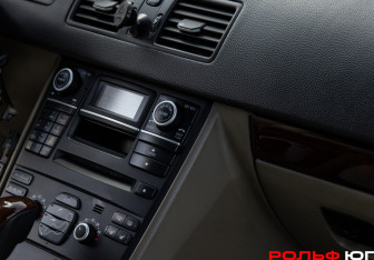 Подержанный автомобиль Volvo XC90 2012 года (12 фото)