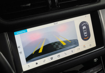 Подержанный автомобиль Jaguar XF Sedan 2019 года (18 фото)