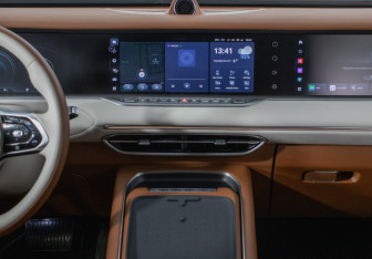 Подержанный автомобиль Voyah Free 2023 года (14 фото)