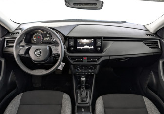 Подержанный автомобиль Skoda Rapid Liftback 2021 года (14 фото)