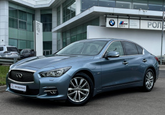 Подержанный автомобиль Infiniti Q50 2017 года (1 фото)