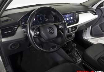 Подержанный автомобиль Skoda Rapid Liftback 2021 года (19 фото)