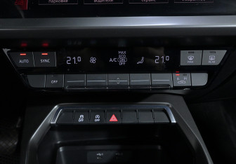 Подержанный автомобиль Audi A3 Sedan 2021 года (14 фото)