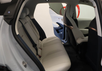 Подержанный автомобиль Zeekr X 2023 года (24 фото)
