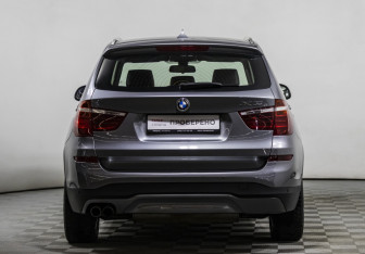 Подержанный автомобиль BMW X3 2015 года (6 фото)