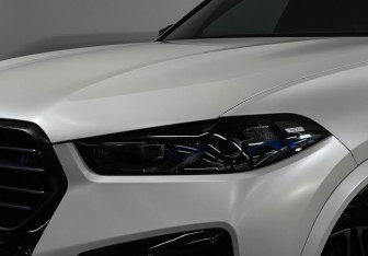 Подержанный автомобиль BMW X5 M 2024 года (8 фото)