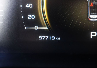 Подержанный автомобиль Geely Atlas Pro 2022 года (17 фото)