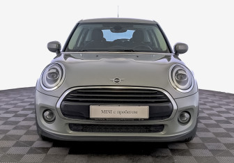 Подержанный автомобиль MINI Hatch 2020 года (2 фото)