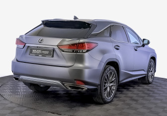Подержанный автомобиль Lexus RX 2021 года (5 фото)