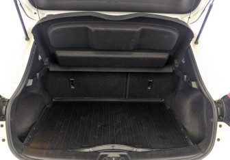 Подержанный автомобиль Nissan Qashqai 2022 года (10 фото)