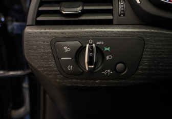 Подержанный автомобиль Audi A4 allroad 2017 года (10 фото)