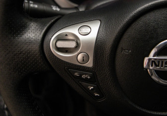 Подержанный автомобиль Nissan Juke 2014 года (13 фото)