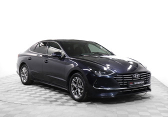 Подержанный автомобиль Hyundai Sonata 2021 года (3 фото)