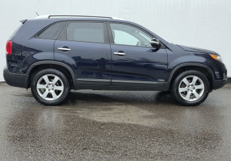 Подержанный автомобиль Kia Sorento 2009 года (4 фото)