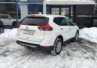 Подержанный автомобиль Nissan X-Trail 2020 года (4 фото)