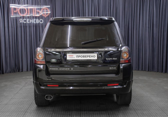 Подержанный автомобиль Land Rover Freelander 2013 года (6 фото)
