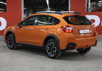Подержанный автомобиль Subaru XV 2012 года (7 фото)
