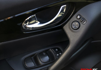 Подержанный автомобиль Nissan Qashqai 2018 года (17 фото)