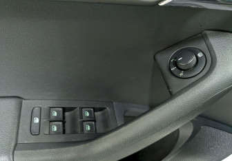 Подержанный автомобиль Skoda Octavia Liftback 2019 года (12 фото)