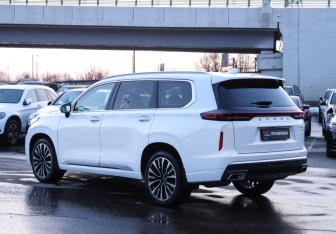 Подержанный автомобиль Exeed VX 2022 года (7 фото)