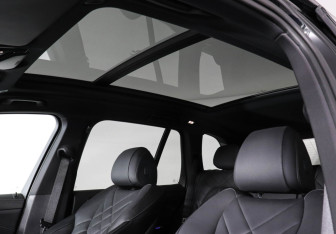 Подержанный автомобиль BMW X5 2024 года (21 фото)