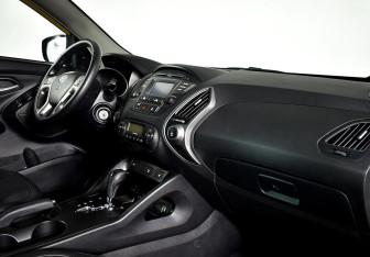 Подержанный автомобиль Hyundai ix35 2014 года (8 фото)
