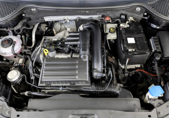 Подержанный автомобиль Skoda Karoq 2021 года (9 фото)